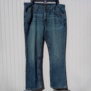 LEE Jeans Men's 40 x 30 Regular Fit Dark Wash Distressed Straight Leg Blue Denim